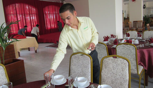 Young Frenchman goes to Con Dao to learn Vietnamese language